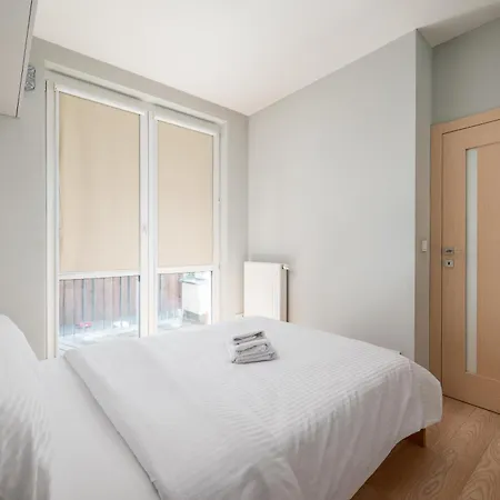 Apartamento Klobucka Comfortable By Bookinghost Varsóvia